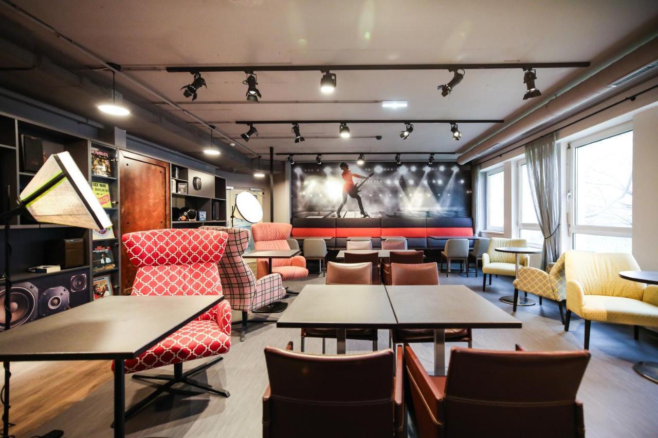 Arte Stadthalle Hotel Viena